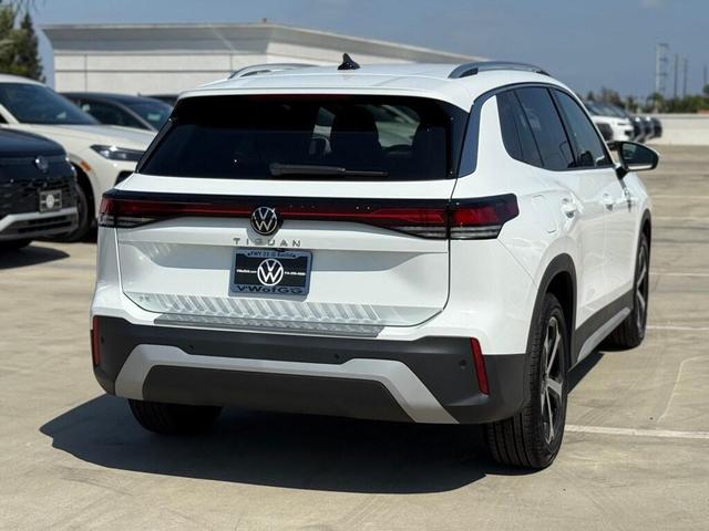 Photo of 2025 Pure White Volkswagen Tiguan