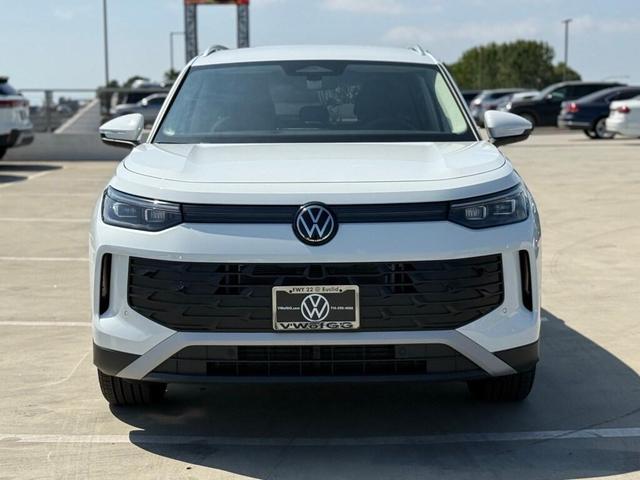 Photo of 2025 Pure White Volkswagen Tiguan