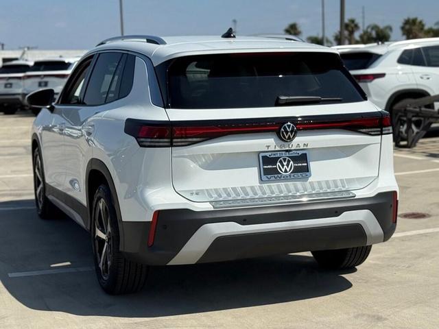 Photo of 2025 Pure White Volkswagen Tiguan