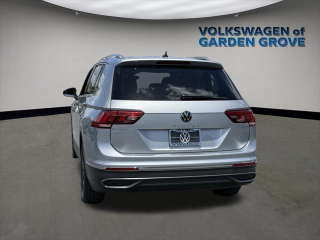 Photo of 2024 Silver Metallic Volkswagen Tiguan