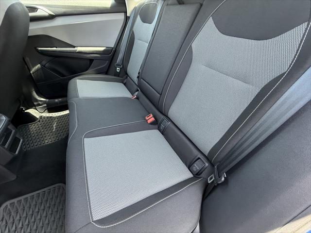 Photo of 2023 Dusk Blue Metallic Volkswagen Taos