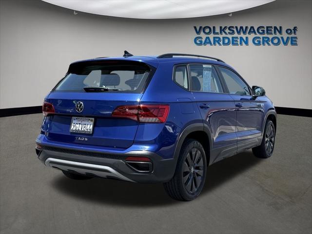 Photo of 2023 Dusk Blue Metallic Volkswagen Taos