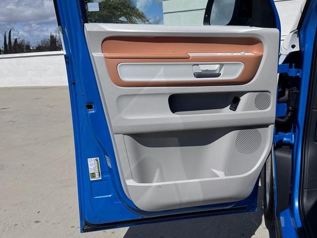 Photo of 2025 Cabana Blue Volkswagen ID. Buzz