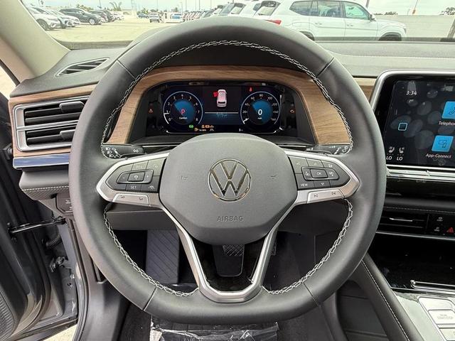 Photo of 2025 Gray Volkswagen Atlas