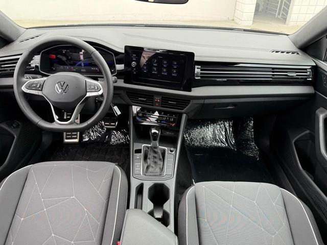 Photo of 2025 Deep Black Pearl Volkswagen Jetta