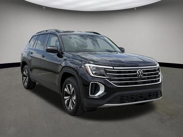Photo of 2025 Deep Black Pearl Volkswagen Atlas