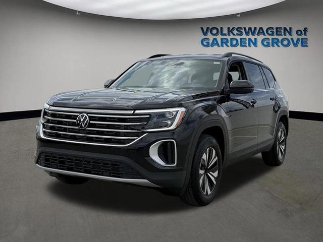 Photo of 2025 Deep Black Pearl Volkswagen Atlas