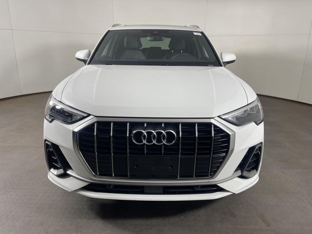 Photo of 2022 Ibis White Audi Q3