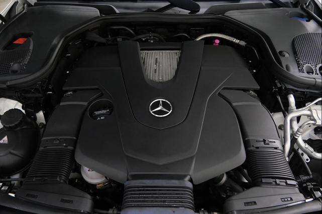 Photo of 2017 Polar White Mercedes-Benz E-Class