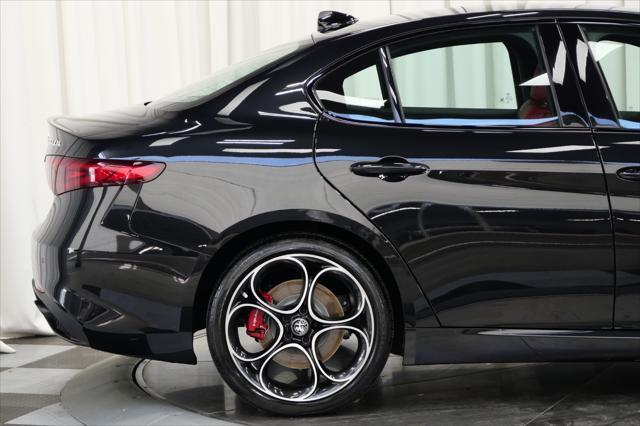 Photo of 2023 Vulcano Black Metallic Alfa Romeo Giulia