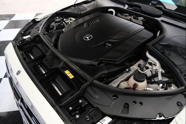 Photo of 2023 MANUFAKTUR Diamond White Metallic Mercedes-Benz S-Class