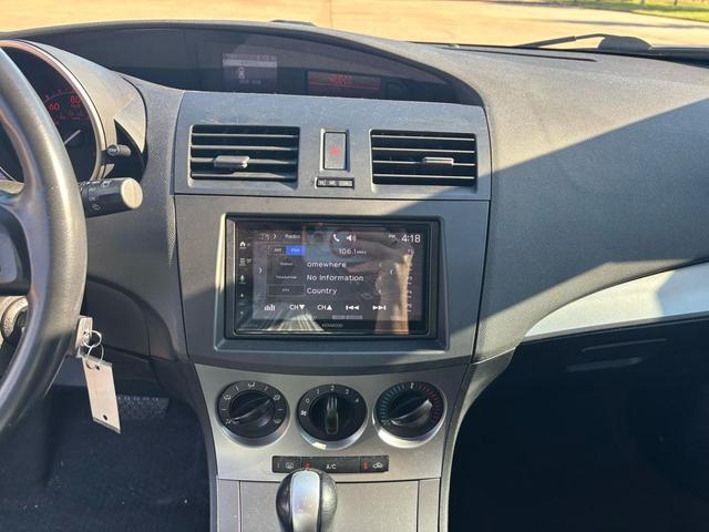 Photo of 2010 Blue Mazda Mazda3
