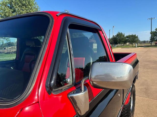 Photo of 1984 Red GMC Pickup Truck