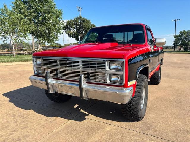 Photo of 1984 Red GMC Pickup Truck