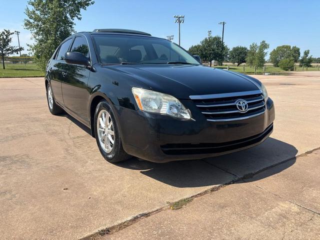 Photo of 2006 Black Toyota Avalon