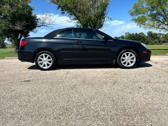 Photo of 2008 Black Chrysler Sebring