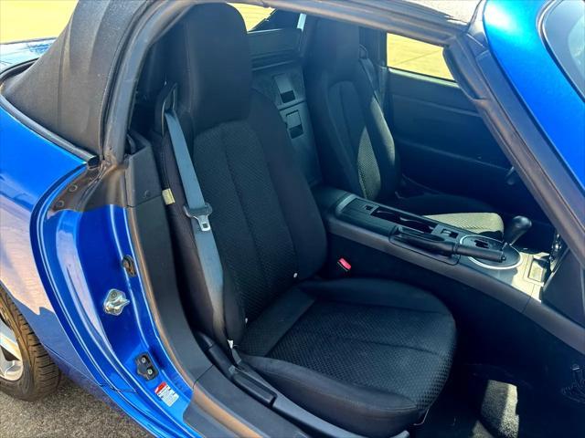 Photo of 2006 Blue Mazda MX-5 Miata
