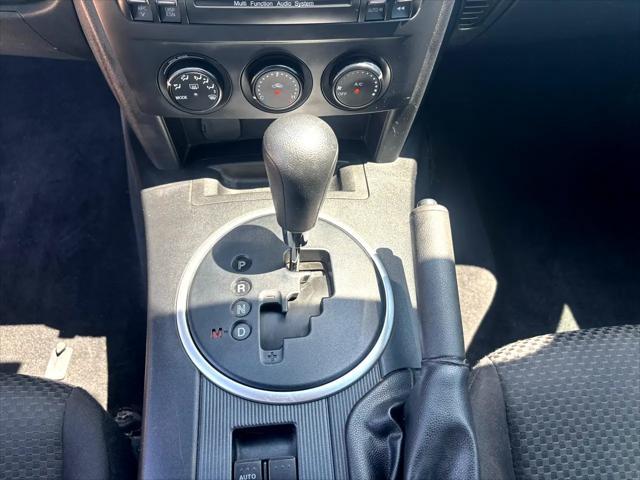 Photo of 2006 Blue Mazda MX-5 Miata