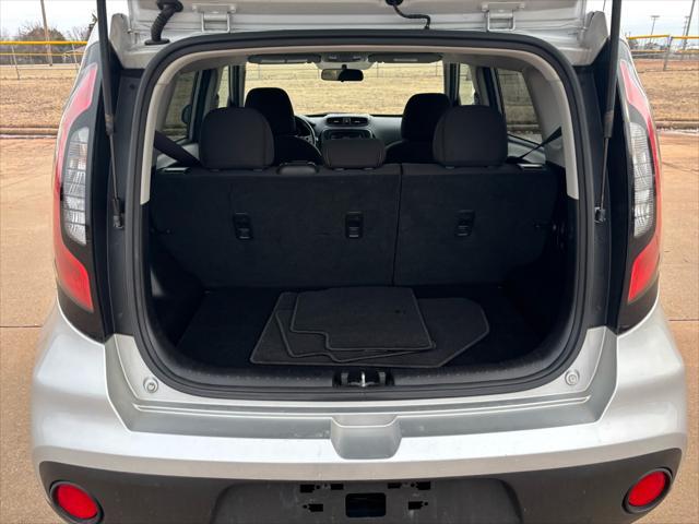 Photo of 2017 Silver Kia Soul