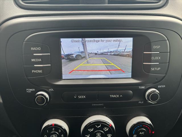 Photo of 2017 Silver Kia Soul