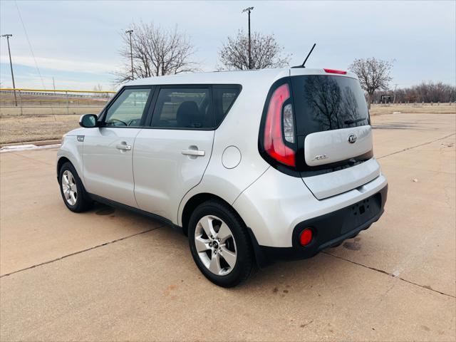 Photo of 2017 Silver Kia Soul