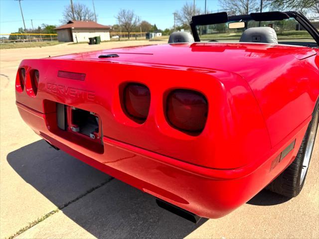 Photo of 1995 Red Chevrolet Corvette