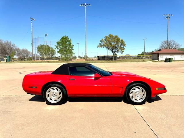 Photo of 1995 Red Chevrolet Corvette