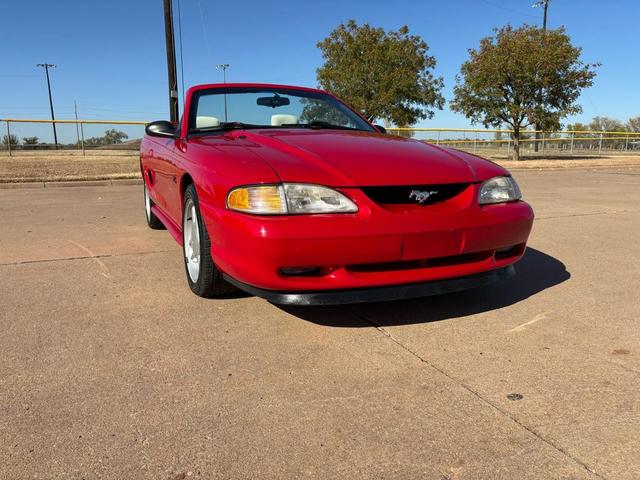 Photo of 1994 Red Ford Mustang