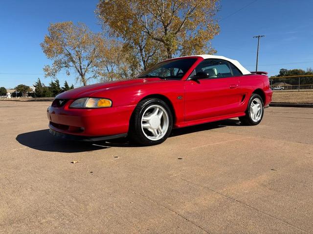 Photo of 1994 Red Ford Mustang