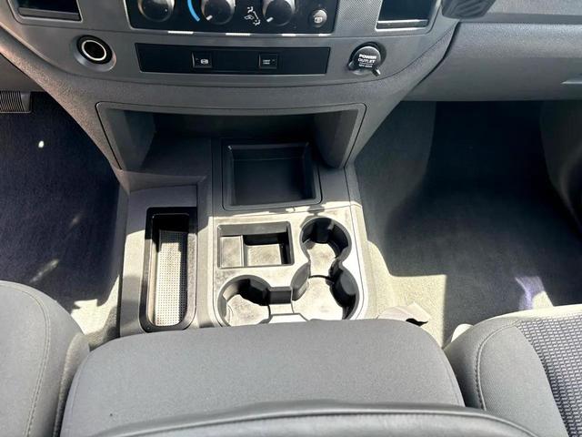 Photo of 2008 White Dodge Ram 2500