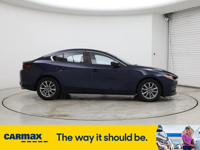 Photo of 2022 Blue Mazda Mazda3