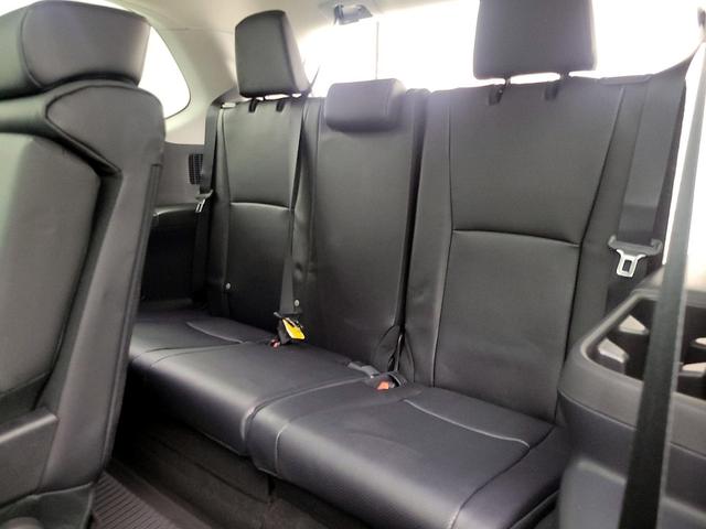 Photo of 2024 White Toyota Grand Highlander