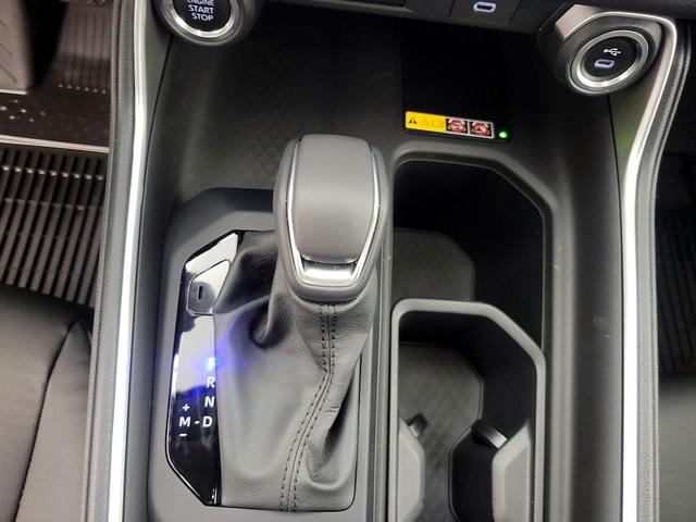 Photo of 2024 White Toyota Grand Highlander