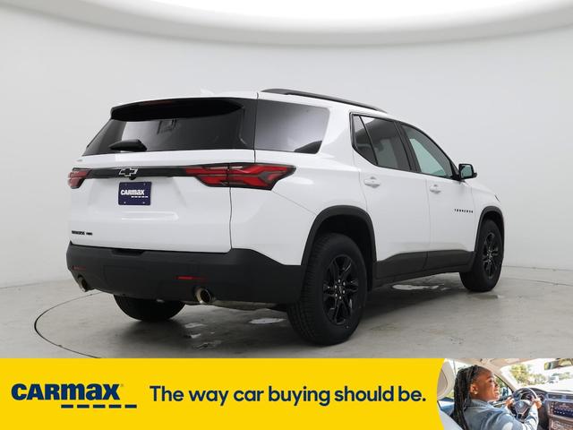 Photo of 2023 White Chevrolet Traverse