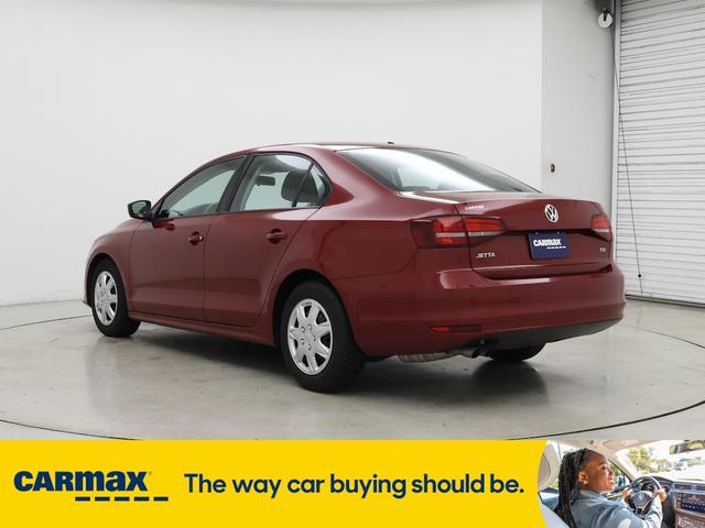 Photo of 2016 Burgundy Volkswagen Jetta