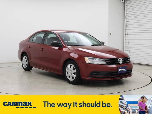 Photo of 2016 Burgundy Volkswagen Jetta