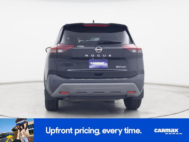 Photo of 2022 Black Nissan Rogue