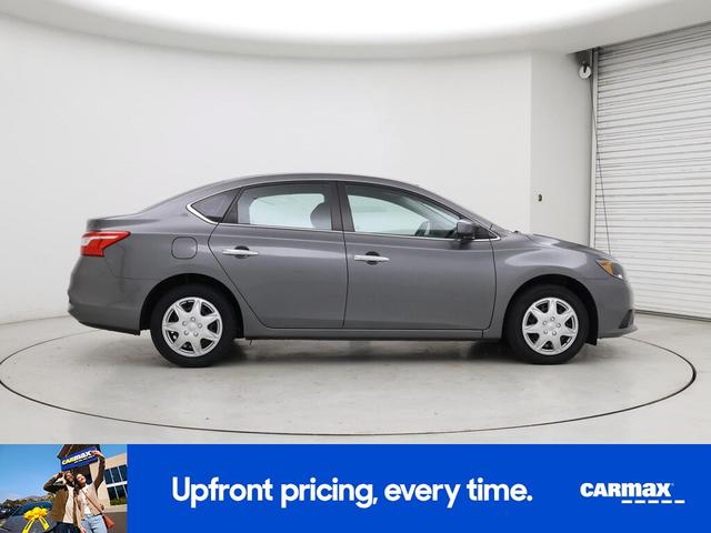 Photo of 2019 Gray Nissan Sentra