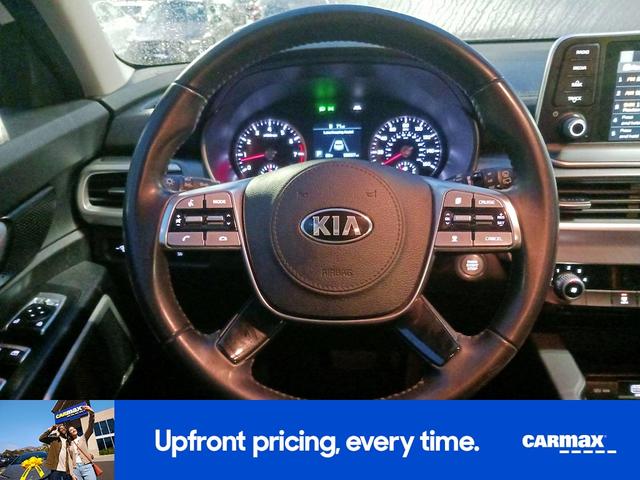 Photo of 2020 White Kia Telluride