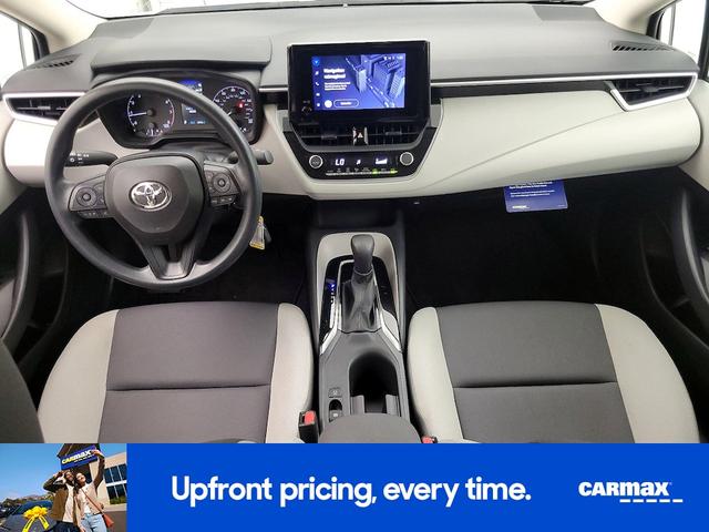 Photo of 2023 White Toyota Corolla