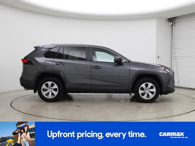 Photo of 2022 Gray Toyota RAV4