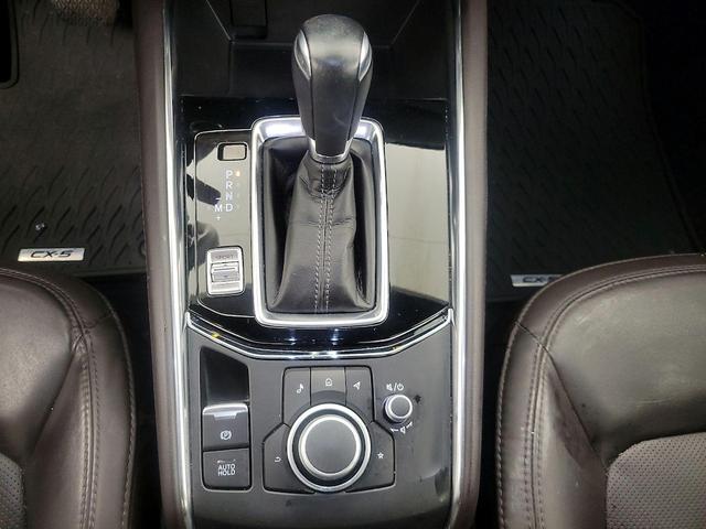 Photo of 2021 White Mazda CX-5