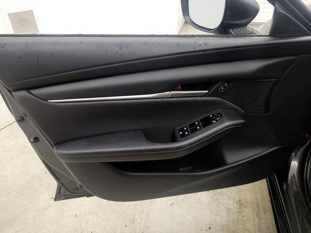 Photo of 2023 Gray Mazda Mazda3