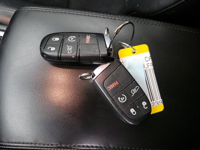Photo of 2018 Gray Jeep Grand Cherokee
