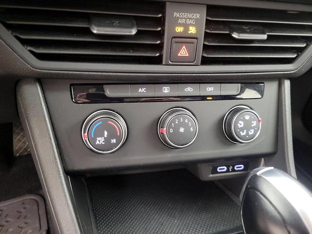 Photo of 2021 White Volkswagen Jetta