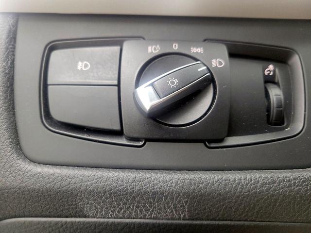 Photo of 2015 Black BMW 320