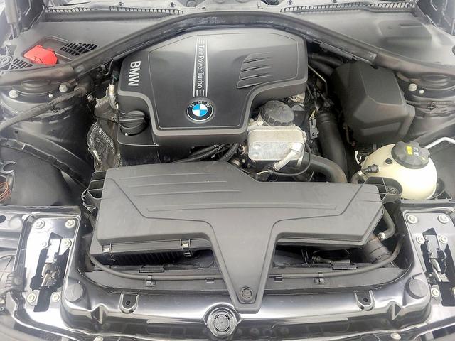 Photo of 2015 Black BMW 320