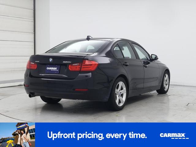 Photo of 2015 Black BMW 320