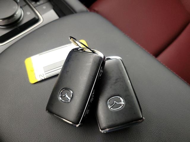 Photo of 2024 Gray Mazda Mazda3
