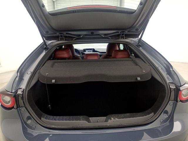 Photo of 2024 Gray Mazda Mazda3